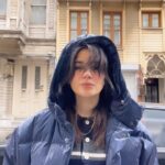 Zeynep Çamcı Instagram - Bugünümün şarkısı☔️♥️