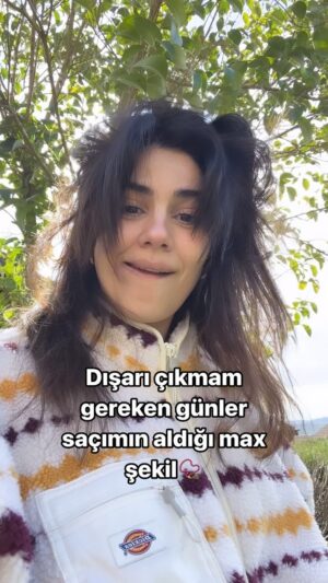 Zeynep Çamcı Thumbnail - 15.2K Likes - Top Liked Instagram Posts and Photos