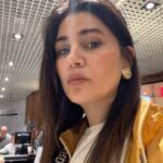 Zeynep Çamcı Instagram - Tavşan surat yolladığın o arkadaşın kim:)🐰