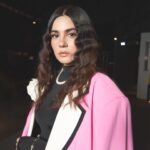 Zeynep Çamcı Instagram - 📸: @nadirozkan 💙 Styling: @zeynepcamci :))🌹 Saç: @huseyinpolatofficial 💙 Makyaj: @selhan.c 💙 Ceket: @maxillaria.co 💕 @ilknursereff 💕 @abdullahbulutmanagement 💙