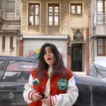 Zeynep Çamcı Instagram - ♥️🌹☀️