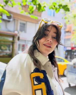 Zeynep Çamcı Thumbnail - 6.8K Likes - Top Liked Instagram Posts and Photos