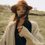 Zeynep Tuğçe Bayat Instagram - İşimin en keyifli kısmı böyle güzel arkadaşlarım ile çalışmak 😍 @zeyneptugcebayat 🌙🌸 #cappadocia #fashion #winter #cappadociaphotographers #vogue #fashionstyle #styling #colors #magazine #lovethis #movie #istanbul #runway #acrtess