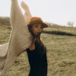 Zeynep Tuğçe Bayat Instagram - İşimin en keyifli kısmı böyle güzel arkadaşlarım ile çalışmak 😍 @zeyneptugcebayat 🌙🌸 #cappadocia #fashion #winter #cappadociaphotographers #vogue #fashionstyle #styling #colors #magazine #lovethis #movie #istanbul #runway #acrtess