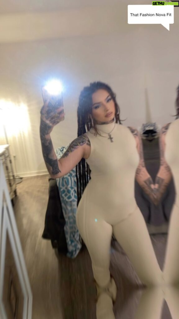 Zhavia Ward Instagram - @FashionNova didn’t have to slay this hard 😈⭐️💜💜