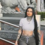 Zhavia Ward Instagram - 🐉drop a red emoji 🥀🍷🥡❤️ btw I got a song I ft coming out soon!