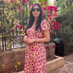 Zineb Obeid Instagram - 🌸 « Ne hais personne, quel que soit le tort qui t'a été fait. Vis humblement, peu importe à quel point tu deviens riche. Pense positivement, peu importe à quel point la vie est dure. Donne beaucoup, même si tu as peu reçu. Pardonne à ceux qui t'ont fait du tort et ne t' arrête pas de prier pour le bien de ceux que tu aimes.» 🌸