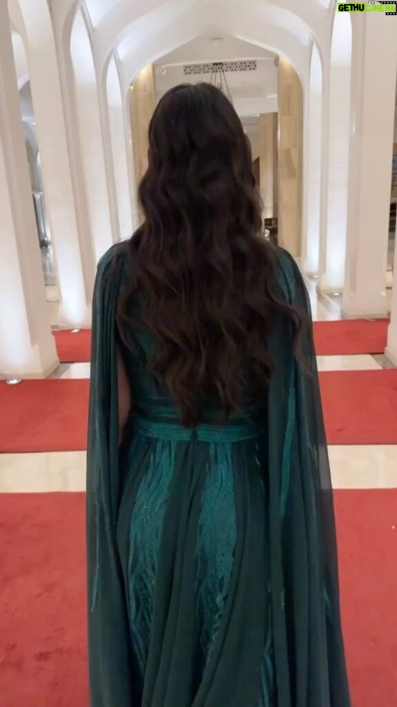 Zineb Obeid Instagram - Look d’hier pour l’ouverture du @marrakechfilmfestival 💚 Mise en beauté @camillepetrouvi Robe @handmadebyghitalahrichi Bijoux @bijouterie.merveilleuse #feelinglikeprincess