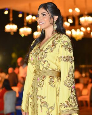 Zineb Obeid Instagram - 💫La magie du caftan 💫
💛 @khmissanour 💛