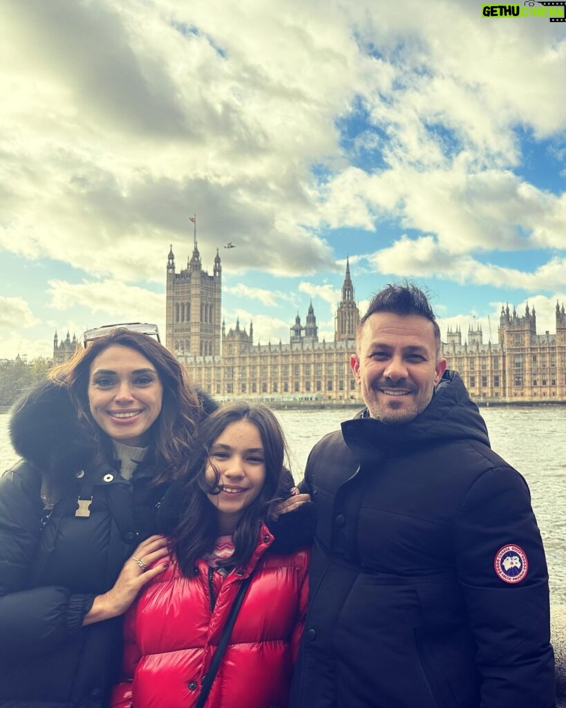 Zuhal Topal Instagram - 🧿🥰#london