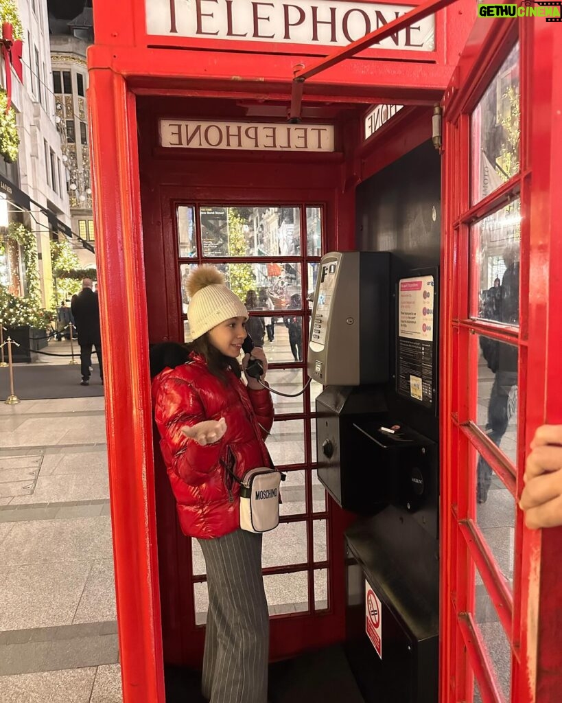 Zuhal Topal Instagram - 🧿🥰#london