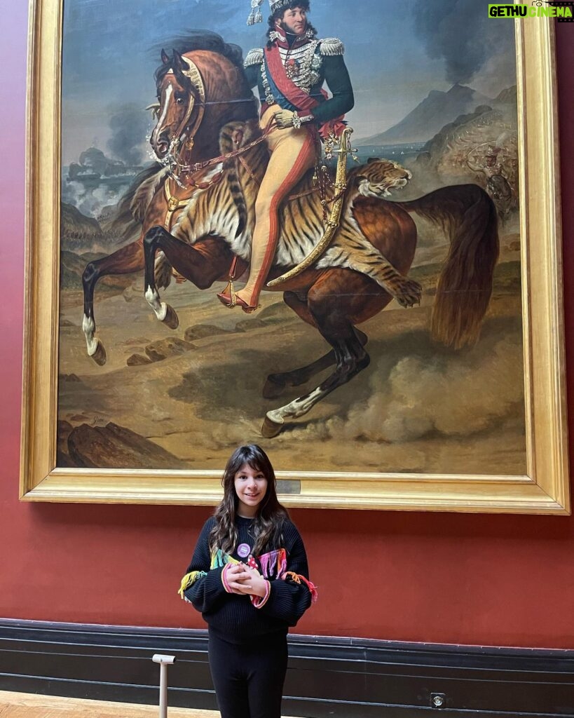 Zuhal Topal Instagram - Biraz da sanat 🖼 Louvre Müzesi günü🧿🥰