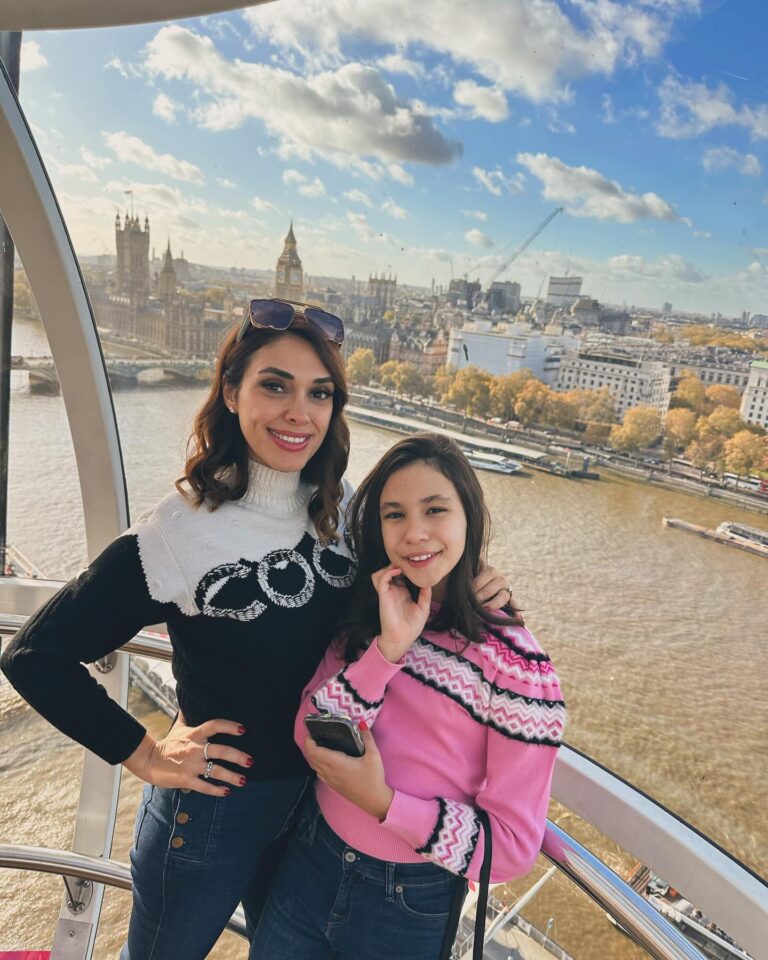 Zuhal Topal Instagram - 🧿🥰#london