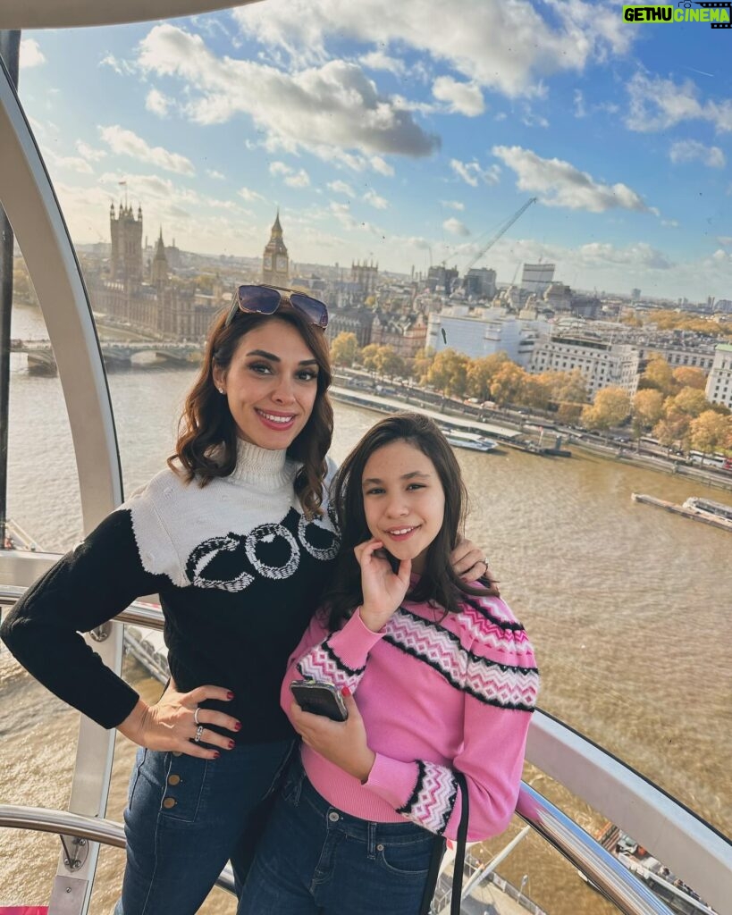 Zuhal Topal Instagram - 🧿🥰#london