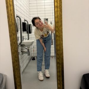 mxmtoon Instagram - londump