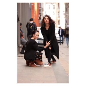 Açelya Devrim Yılhan Instagram - 🤟🏻🖤 📷: @firatozmuss