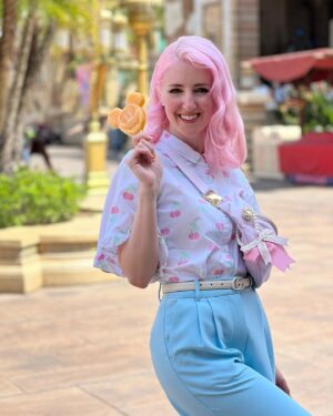 ALB in Wonderland Instagram - you can tell I'd never been to a Disney park before by the mere fact that I wore POLYESTER TROUSERS... a fool