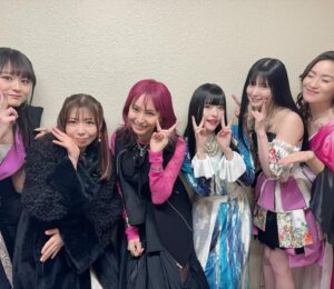 ASCA Instagram - #リスアニ LIVE 2024 
お写真撮っていただきました📷

皆さん、人としても尊敬できる方達ばかりで
たくさん気にかけてくださって
時には優しい言葉をかけていただいて
尊敬する先生や先輩、仲間が側に居てくれることの
心強さを感じた1日でした。

毎年お世話になっている
リスアニ！BANDのみなさんとも。
ステージに一人じゃないってほんと強くなれます。
最終日の今日も大成功をお祈りしています🎪

このご縁を大切に。
2024年もどうぞよろしくお願いしますっ

#ASCA #asca_jp #sacramusic #singer #goodmusic #music #newrelease #newmusic #photography #photooftheday#portraitgames #earth_portraits #moodygrams #vscoportrait #fashion #japan #anime #anisong #Spotify #Applemusic #LINEMUSIC #portraitpage