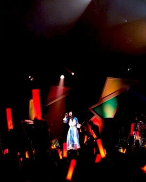 ASCA Instagram - リスアニ！LIVE 2024 SATURDAY STAGE
@ 日本武道館 2024.1.27

セットリスト
1.私が笑う理由は
2.Stellar
3.リンネ
4.Howling
5.RESISTER

リスアニ！LIVEは日本武道館での声出し解禁が
4年振りということで、これは盛り上げるしかないでしょ!
とセットリストを組ませていただきました。
会場の熱がどんどん上がって、
みなさんの楽しんでいる姿が見えて、
ペンライトの海が綺麗で、
イヤモニを突き抜けてくる声、すごかった。
一緒に叫んでくれてありがとう🐺
リスアニ！LIVEが大好きです。
2024年ライブ始めは忘れられない時間になりました。

2/27にZepp Shinjukuで初めてのZeppワンマンライブを開催します。2月に入ったらチケット一般発売が始まるので昨日出会ってくれた方、ASCAいいじゃんって思ってくれた方、ぜひ遊びにきてください。メモリアルで、楽しく熱いLIVEを届けます。ASCA第2章の始まりなので絶対見逃さないでね🛩️

衣装は、これまで海外を沢山回らせていただいて
辿り着いたリスアニ！LIVEで"アース"なワンピース👗

Stylist 國本幸江

#ASCA #asca_jp #sacramusic #singer #goodmusic #music #newrelease #newmusic #photography #photooftheday#portraitgames #earth_portraits #moodygrams #vscoportrait #fashion #japan #anime #anisong #Spotify #Applemusic #LINEMUSIC #portraitpage