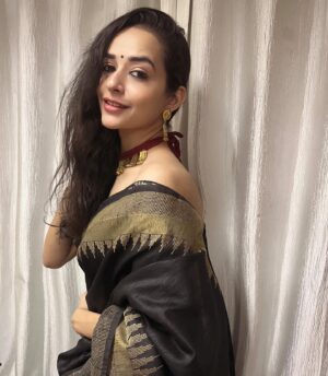 Aanchal Goswami Instagram - It was a house full premier Night ✨ #Agra 

For @mumbaifilmfestival ✨ #mami2023