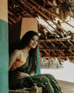 Aarohi Narayan Instagram - 🧚🏻‍♀️
.
.
.
.
.
.
.
.
.
.
.
.
.
.
.
.
.
.
Clicks : @deepak_durai_photography ♥️🤗
Design: @suta_bombay ♥️
MuA: @manishabridalavenue 
Styling: @madhuniga 🤗
Concept: @arunprajeethm 🥹😘🤗