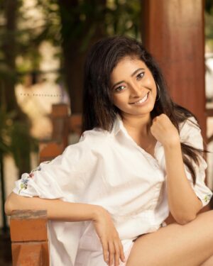 Aarohi Narayan Instagram - Thank you all for being the reason for me smiling all day today ! 
Overwhelmed with all the messages that we’re getting! Keep the love coming ♥️💕
#Drishya2 @theravichandrav 
.
.
.
.
.
.
.
.
.
.
.
Click @bangalore.photographer 
MuA @glamupbypreethirathod