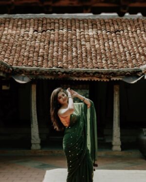 Aarohi Narayan Instagram - 🧚🏻‍♀️
.
.
.
.
.
.
.
.
.
.
.
.
.
.
.
.
.
.
Clicks : @deepak_durai_photography ♥️🤗
Design: @suta_bombay ♥️
MuA: @manishabridalavenue 
Styling: @madhuniga 🤗
Concept: @arunprajeethm 🥹😘🤗