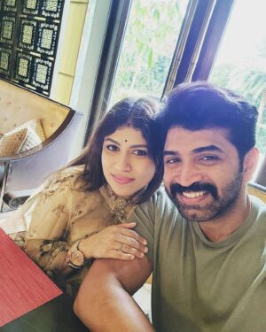 Aarthi Mohan Instagram - B L E S S E D ✨️ 1 6

#grateful #thankful #myoneandonly #happiertogether #anniversary #makingmemories #lunchdate