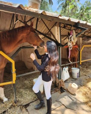 Aarthi Mohan Instagram - My joy! My pride! My all! 
My daughter following her dreams♡ couldn't have been more happier!
.
.
.
#mydaughtermyangel #chasingdreams #equestrianlife #fortheloveofhorses #purviarun #mydaughtermypride