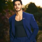 Aastha Sharma Instagram - Keeping it chic @ishaankhatter for Digital Iconic Awards In Suit @amitaggarwalofficial Watch @robertocavalliwatches_india Styled by @wardrobist with @iammanisha Thank you @elevate_promotions 💫