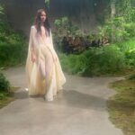 Abbey Lee Instagram - 💛 @gucci 💛 @sabatods 💛👏🏼👏🏼 LIKE LITTLE NYMPH GUCCI ANGELS WALKING THROUGH A SECRET GARDEN 💛🧚🏼‍♂️👏🏼💛 #guccicruise25 💛💛 💛 💛 💛 Glam 💛 Make up - @monaleannemakeup 💛 Hair - @alipirzadeh 💛 Hair colour - @karlycerrone 💛