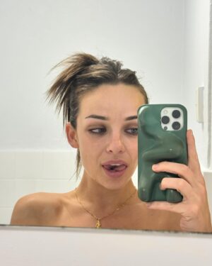 Abbie Chatfield Instagram - 