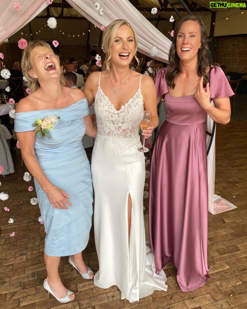 Abbie Eaton Instagram - Congrats to my beautiful little cousin, Lizzie, and her, now, Husband Josh for their stunning wedding day 🥰 It was an honour to be a bridesmaid, and so so lovely to catch up with family from far and wide ❤️ Have a fab honeymoon in the Maldives ☀️ and we’ll see you both soon! Love you lots! xxx