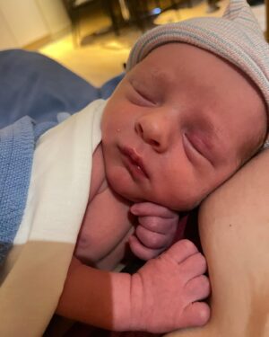 Abby Elliott Instagram - 🩵William “Billy” Joseph Lunney Kennedy IV🩵 6 lbs 7 oz June 9 2023 5:10pm🩵 hearts bursting we love you so much