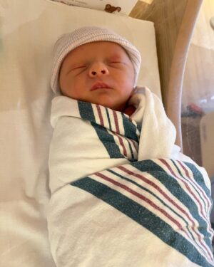 Abby Elliott Instagram - 🩵William “Billy” Joseph Lunney Kennedy IV🩵 6 lbs 7 oz June 9 2023 5:10pm🩵 hearts bursting we love you so much
