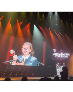 Abby Ryder Fortson Instagram - THANK YOU so much @cinemacon for the incredible honor of this award “Rising Star of 2022!” ⭐️ I am so grateful to everyone that made this dream come true!!! @lionsgate @margaretmovie I can’t wait for you to see “Are you there God, It’a me Margaret!!” In theaters September 16th!!!! 
.
.
@kellyfremoncraig ❤️🥰 @canyonjim @jansell333 @amylorrainebrooks @judyblume 📖 
.
@the_youth_manager @christielynnsmith @johnfortson @joshuataylorfortson 🐶Thomas:)

.
Shout outs!!!
Stylist @taraswennen 
Glam @natasharg 
Incredible suit  @thombrowne ❤️
Boots @docmartensshoes 
Photographer @bentrivett 
@people @frazerkh