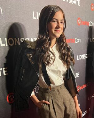 Abby Ryder Fortson Instagram - Just catching my breath since getting back from Vegas!! @cinemacon was AMAZING!! Words can’t express how grateful I am for this experience. @lionsgate @margaretmovie 
.
.
I have so many pictures to share here’s the beginning!!! ❤️

Shout outs!!!
Stylist @taraswennen 
Glam @natasharg 
Pants @rouje 
Shirt @mantu_castor 
Shoes @andotherstories 
Jewelry @castjewelry 
Jacket @dolcegabbana 

Photographer @bentrivett Thank you!!!! @people