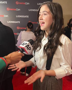 Abby Ryder Fortson Instagram - Just catching my breath since getting back from Vegas!! @cinemacon was AMAZING!! Words can’t express how grateful I am for this experience. @lionsgate @margaretmovie 
.
.
I have so many pictures to share here’s the beginning!!! ❤️

Shout outs!!!
Stylist @taraswennen 
Glam @natasharg 
Pants @rouje 
Shirt @mantu_castor 
Shoes @andotherstories 
Jewelry @castjewelry 
Jacket @dolcegabbana 

Photographer @bentrivett Thank you!!!! @people