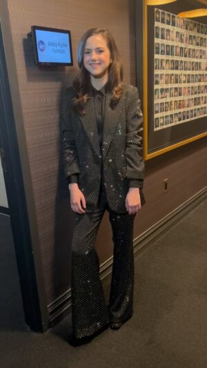 Abby Ryder Fortson Instagram - ❤️ SO FUN!!!! @jimmykimmellive @margaretmovie @lionsgate @abbyryderfortson 
.
.
@jordan_grossman @nadinemerabi @agostinamakeup @erikavanessa @wolfkasteler