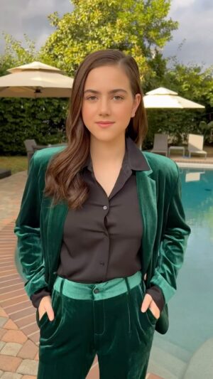 Abby Ryder Fortson Instagram - @margaretmovie @lionsgate ❤️ @deadline LOOK #deadlinecontenders @dannidoesit ❤️ @jordan_grossman ❤️ @wolfkasteler