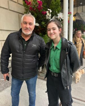 Abby Ryder Fortson Instagram - DREAMS REALLY DO COME TRUE!! ❤️❤️❤️❤️❤️❤️❤️❤️❤️ 
THANK YOU PAUL HOLLYWOOD for the handshake! I am obsessed with your show and I’m a huge vegan baker! I was just talking about the show on @livekellyandmark today!!! Maybe I can be on American bake off one day!! @paulhollywoodbakes @britishbakeoff @margaretmovie @lionsgate @lionsgateuk