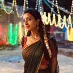 Abeneya Nethran Instagram - 💚🧡 Pc- @tejavenkateshoffl kaa 🫂 @preethii.b.krishnan 🤌🏻🫂 #love #saree #abeneya #kanaakaanumkaalangal #lalsalaam #tamil #tamilcinema