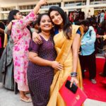 Abeneya Nethran Instagram - 05.04.2024 👩‍🎓! With my stupids !! @kaviyashree_06 @simran_sharma.mua ❤️ And my kutty @iam.anchana who accompanied as a parent 🤭❤️ #tobeframed #memories #graduation #doneanddusted #convocation #abeneya #insta