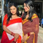 Abeneya Nethran Instagram - 🤍🤎⛪️ Pc- @iam.rethika @__.gocool__ #abeneya #anchana #instagood #sisters #weddingvibes