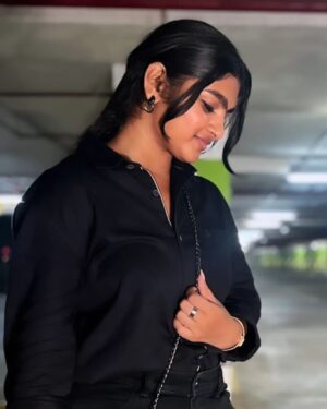 Abi Nakshathra Instagram - Black love....🖤🖤

#blacklove #blackoutfit #selflove