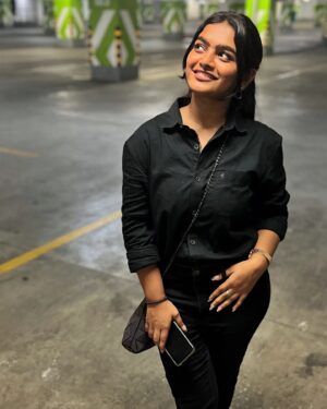 Abi Nakshathra Instagram - Black love....🖤🖤

#blacklove #blackoutfit #selflove