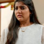 Abi Navya Instagram - உங்கள ஏமாத்தணும் எனக்கு துளி கூட எண்ணம் இல்ல😣 #shorts | Living To Love | Episode 04 .Link in bio @tobefrank_ofcl .Watch Full Video On YouTube . . . . @actor_sebastian @abinavya Follow @tobefrank_ofcl @sathyapriyasivasamy . . #training #shorts #instagram #instagraff #meme #shortfilm #tamilmemes #edit #webserie