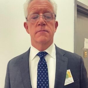 Abigail Hawk Instagram - I just wish my co-workers had a sense of humor. 💅🏻🎬