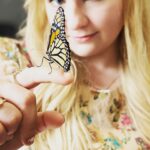 Abigail Breslin Instagram - Made a new friend 🦋