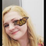 Abigail Breslin Instagram - Made a new friend 🦋